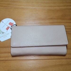 Handbag Republic Classic Vegan Wallet/‎ Clutch
